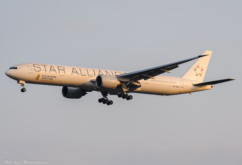 9V-SWJ -- Boeing 777-300ER -- Singapore Airlines
