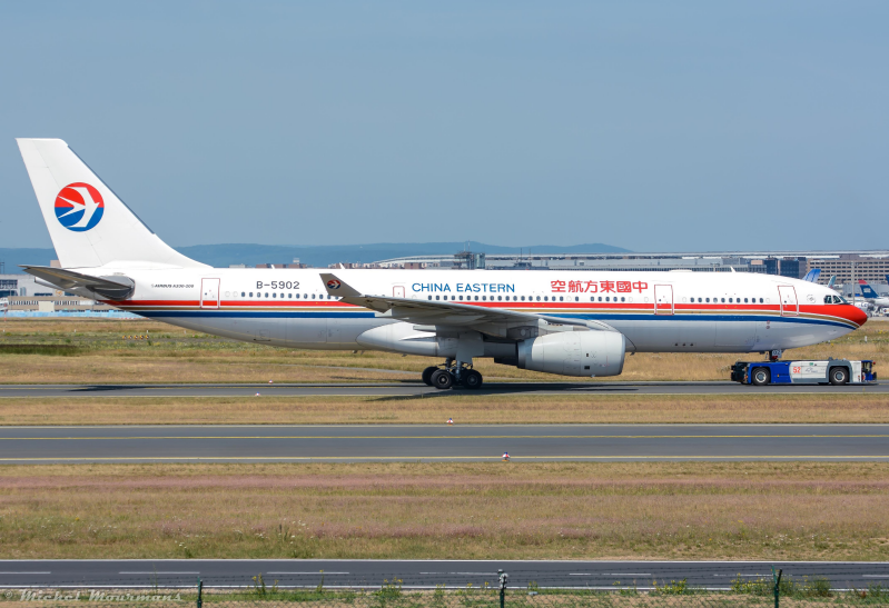 B-5902 -- Airbus A330-200 -- China Eastern Airlines