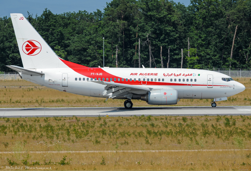 7T-VJQ -- Boeing 737-600 -- Air Algerie