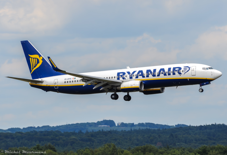EI-DYX -- Boeing 737-800 -- Ryanair