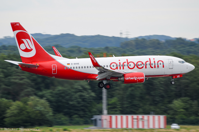 D-AHXE -- Boeing 737-700 -- Air Berlin