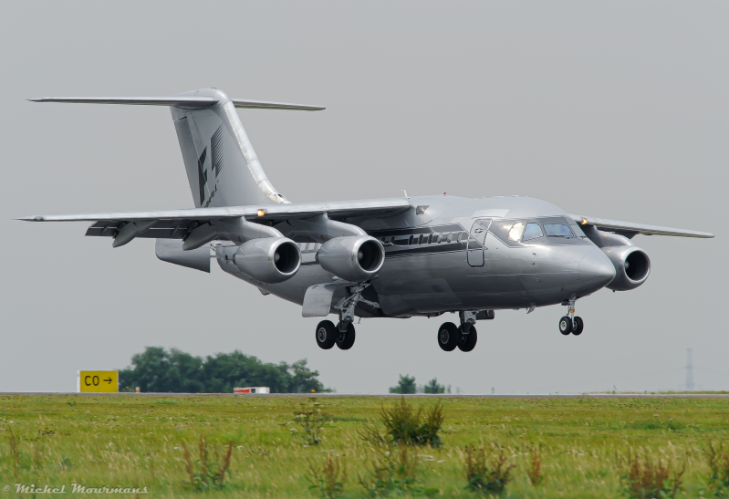G-OFOA -- British Aerospace 146-100 -- Formula One Management