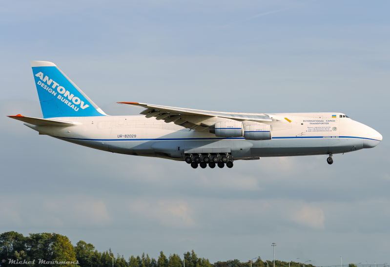 UR-82029 -- Antonov An-124-100 -- Antonov Design Bureau