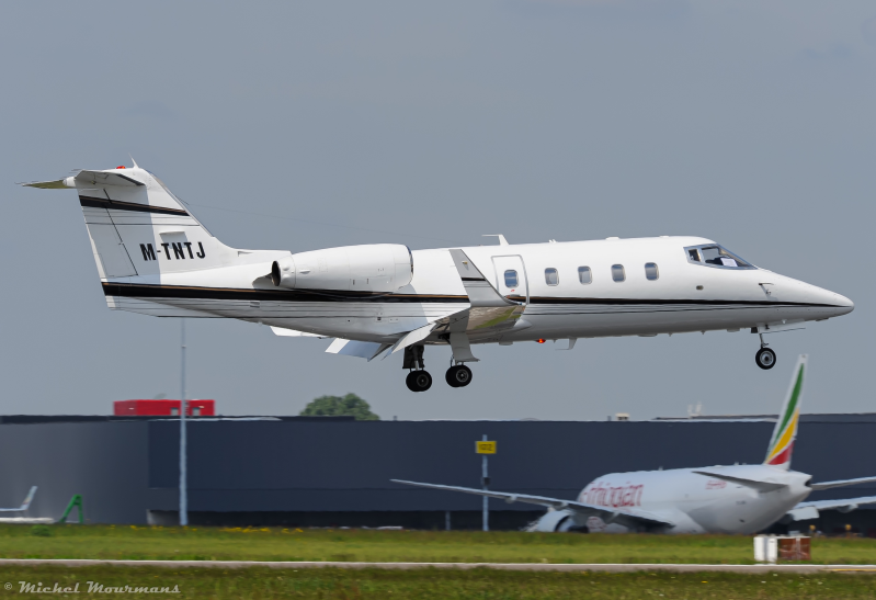 M-TNTJ -- Bombardier Learjet 55 -- TNT Airways