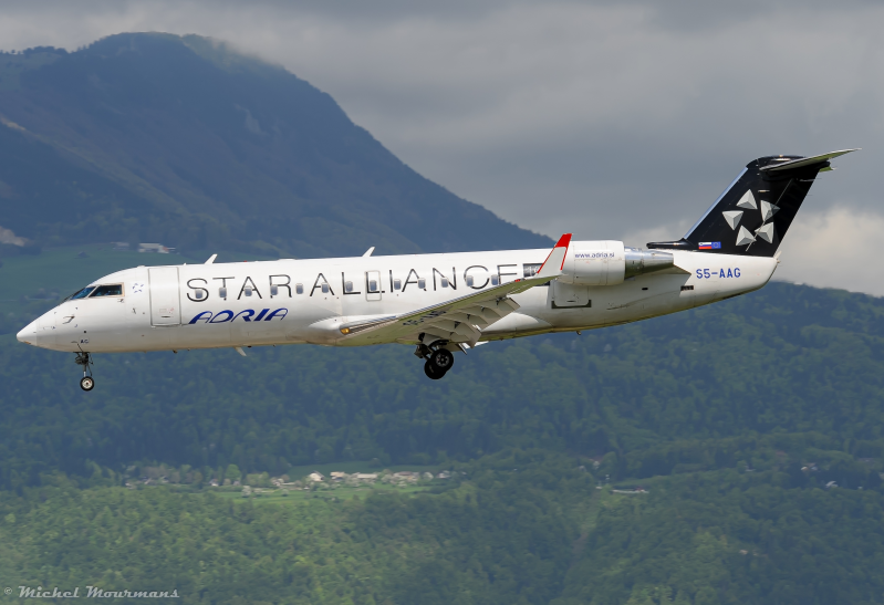 S5-AAG -- Bombardier CRJ-200 -- Adria Airways