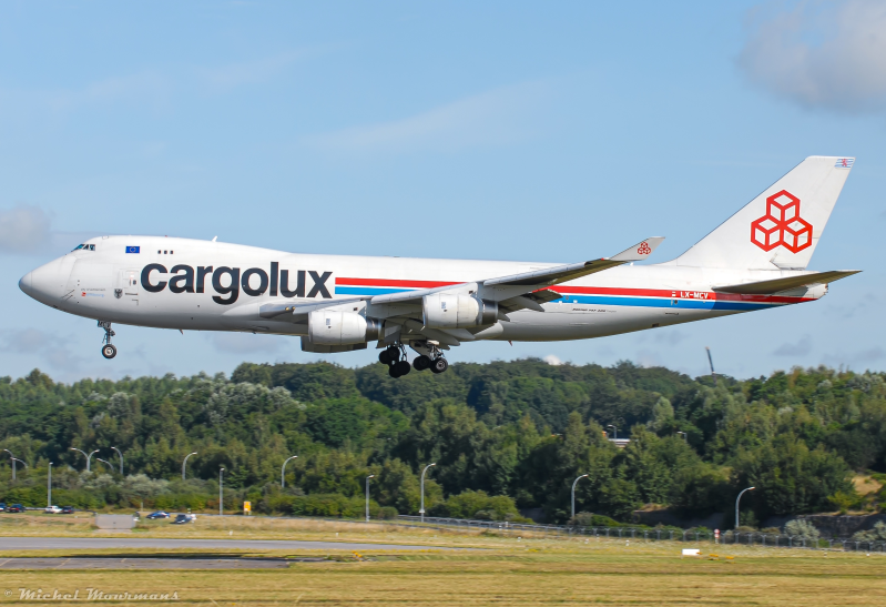 LX-MCV -- Boeing 747-400F -- Cargolux