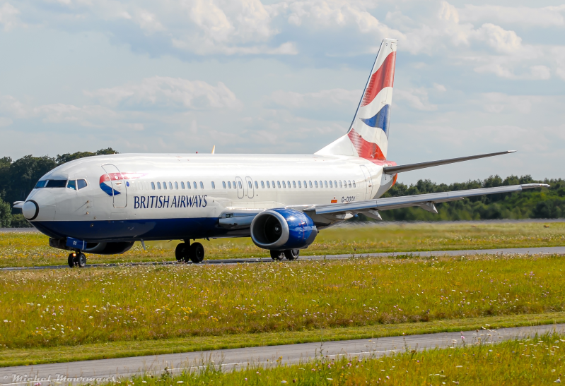 G-DOCY -- Boeing 737-400 -- British Airways
