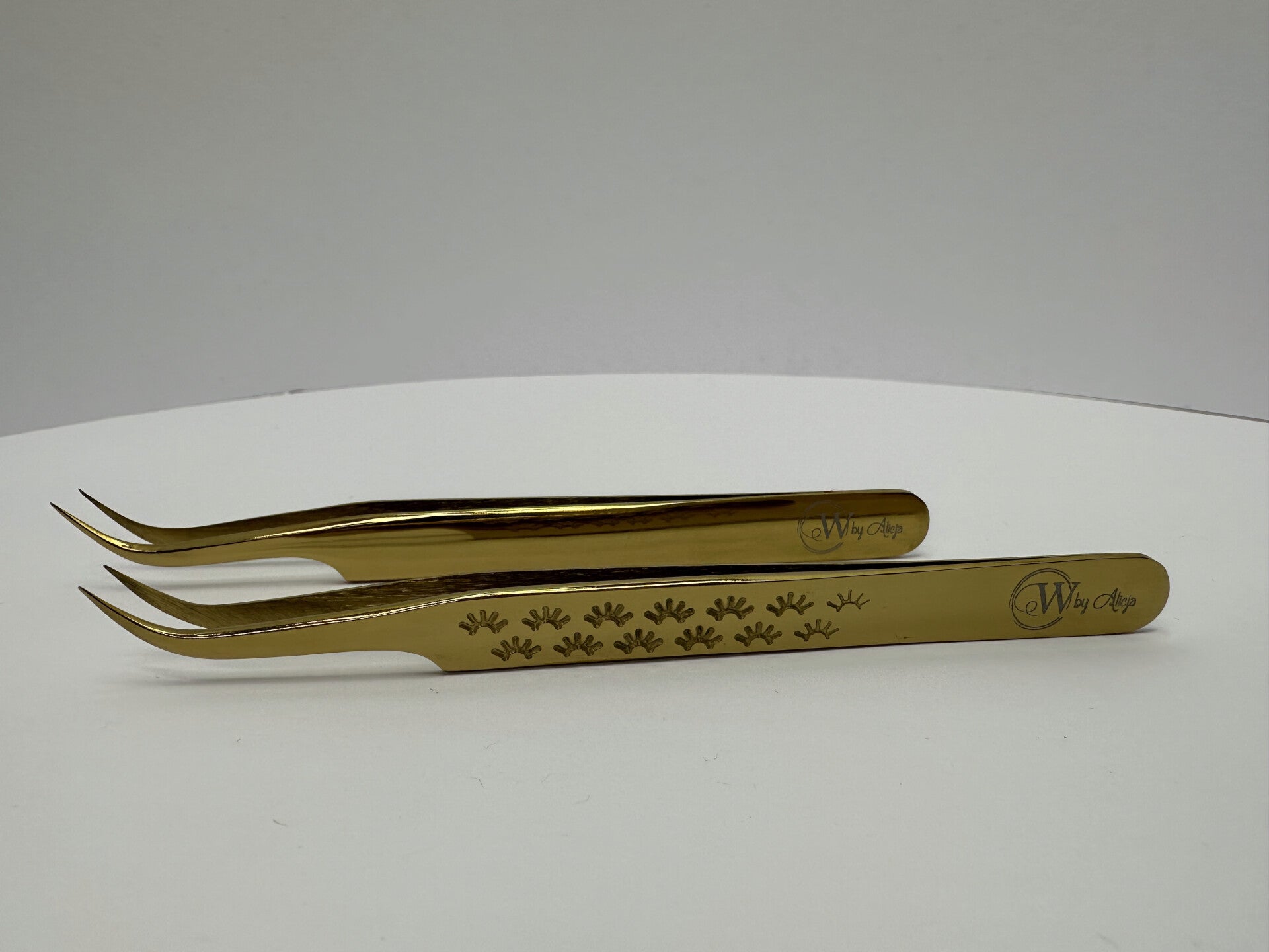 Aurea Line Tweezer