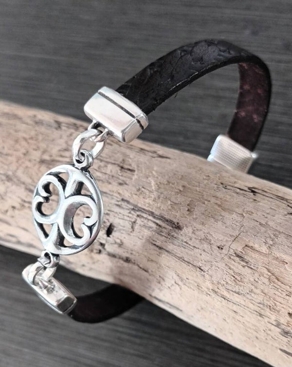 Bracelet cuir point couture marron foncé modèle Anneaux