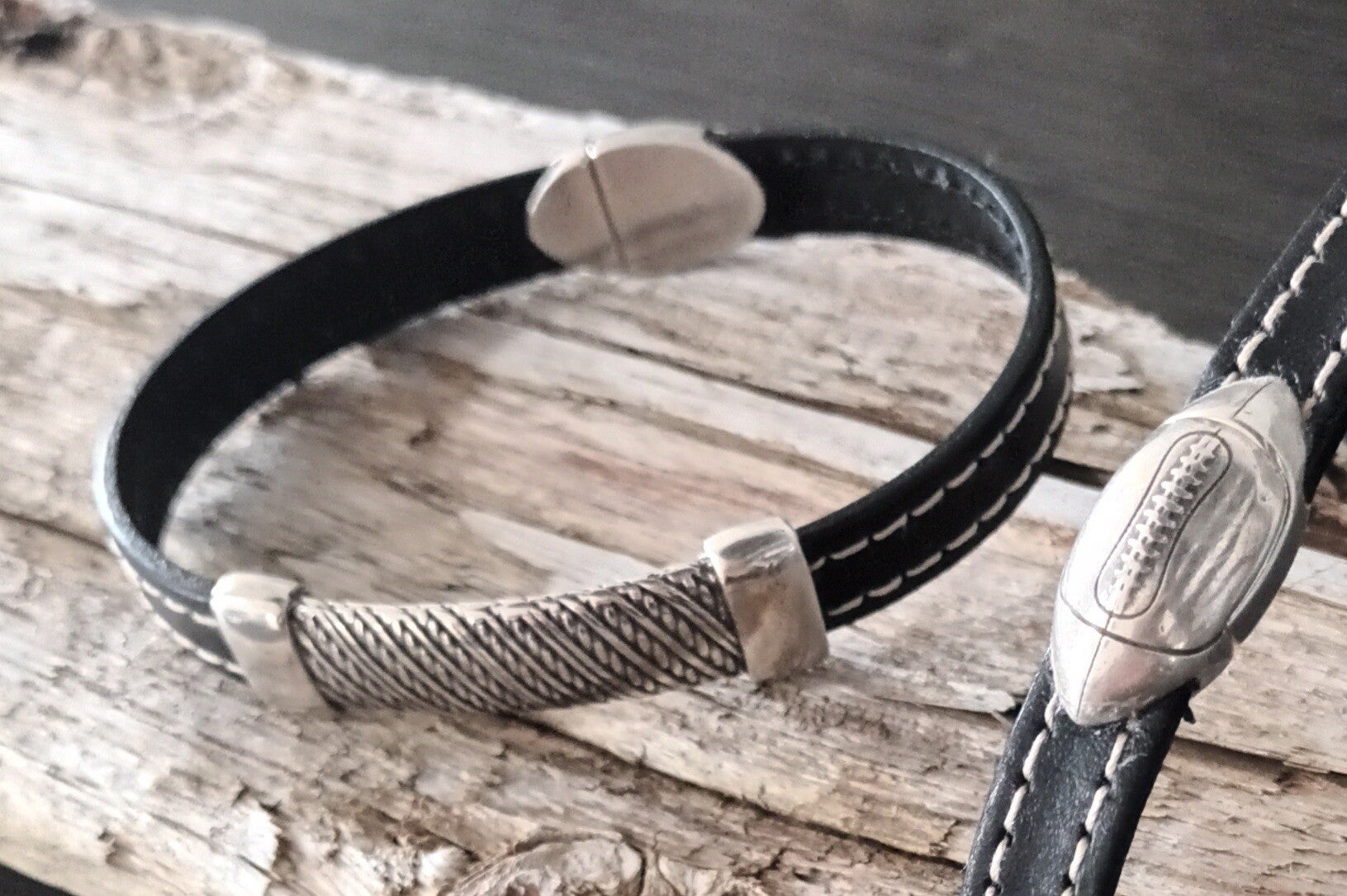 Bracelet cuir de veau noir modèle rugby