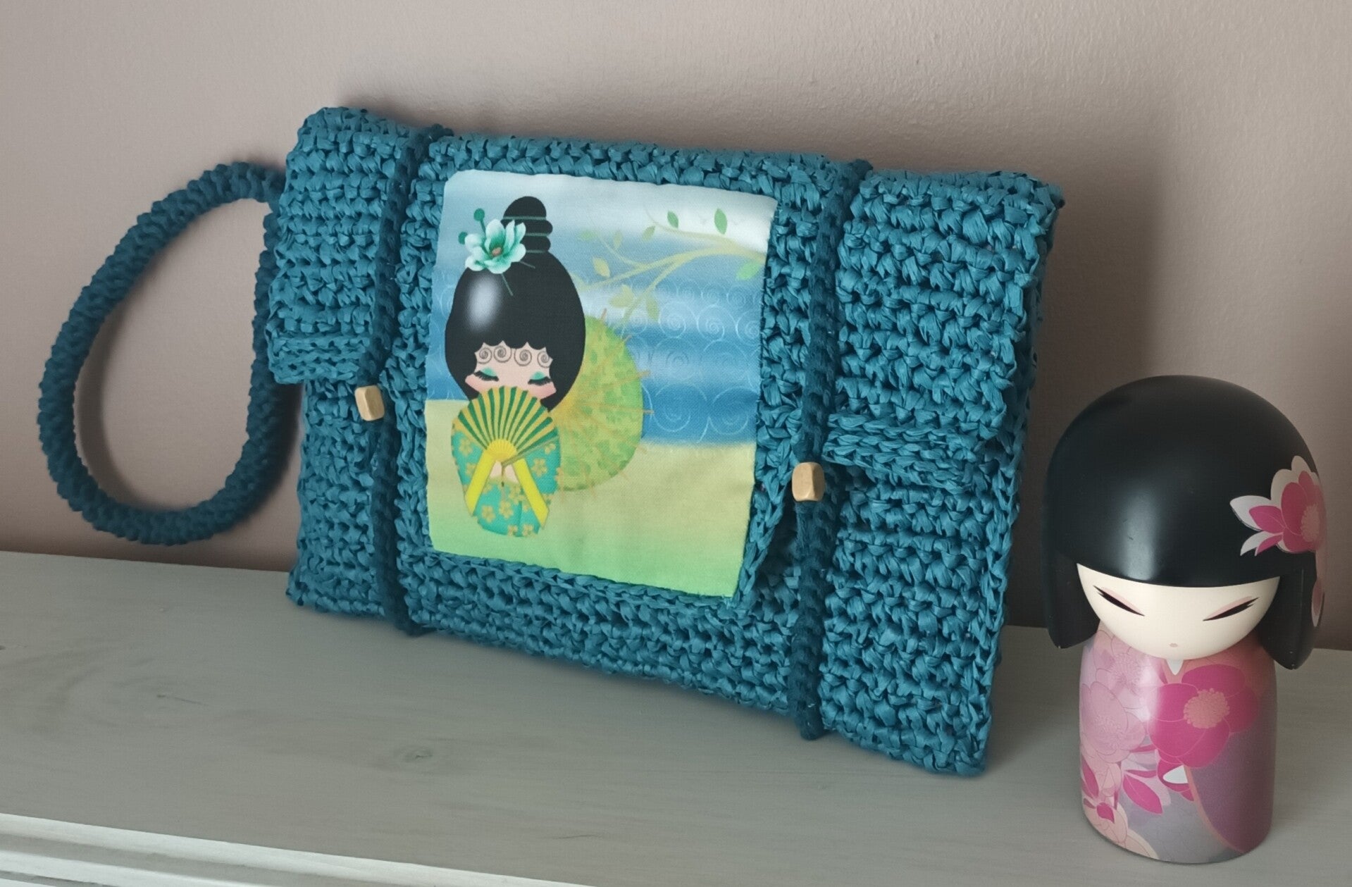 Pochette à main "KOKESHI" Vert anis - Bleue pétrole