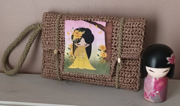 Pochette à main "KOKESHI" Jaune pâle - taupe