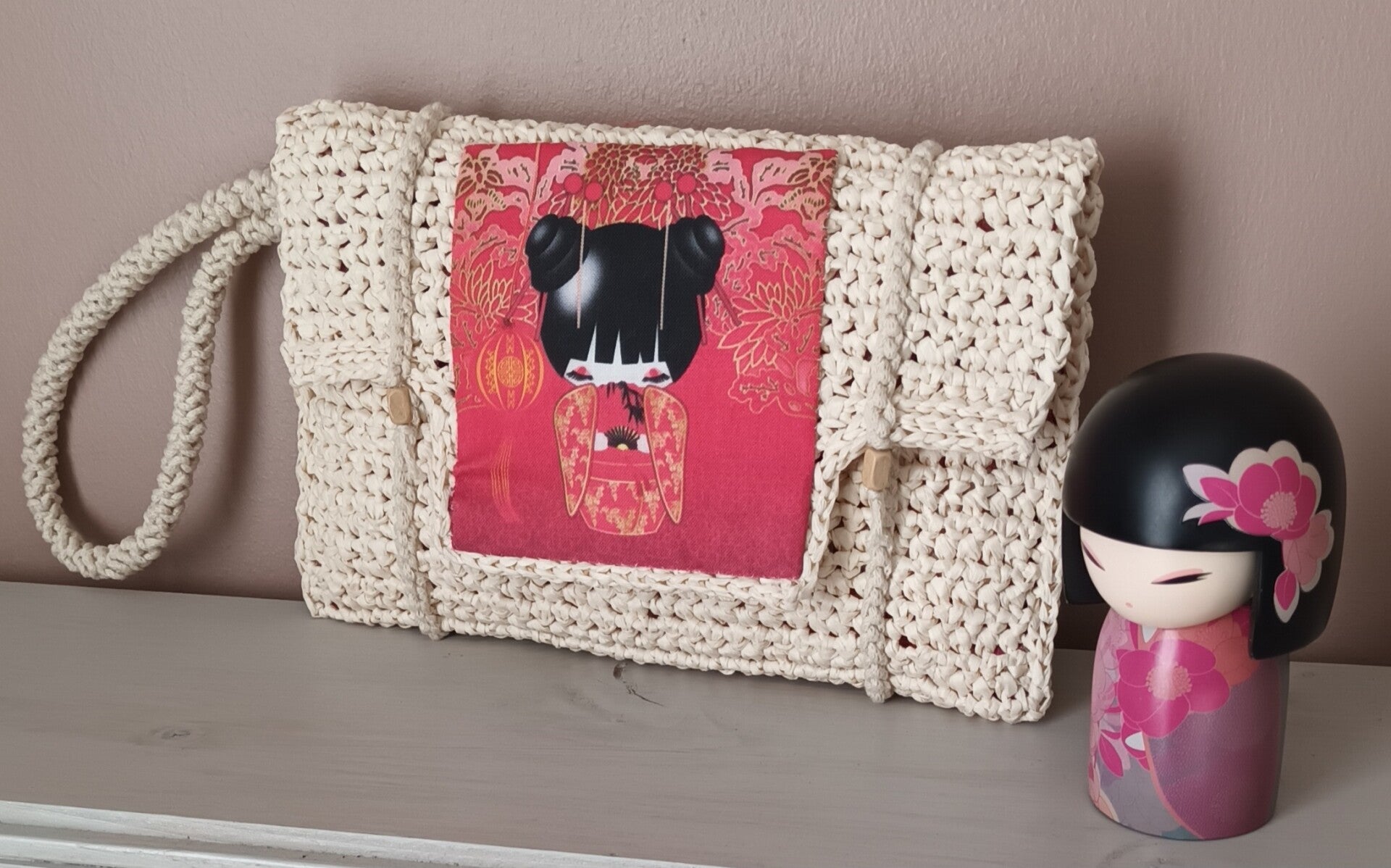 Pochette à main "KOKESHI" fuchsia - Ecrue