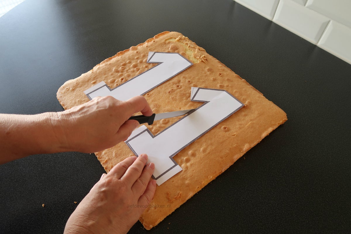 Hoe maak je een cijfertaart | Liefdevoorbakken