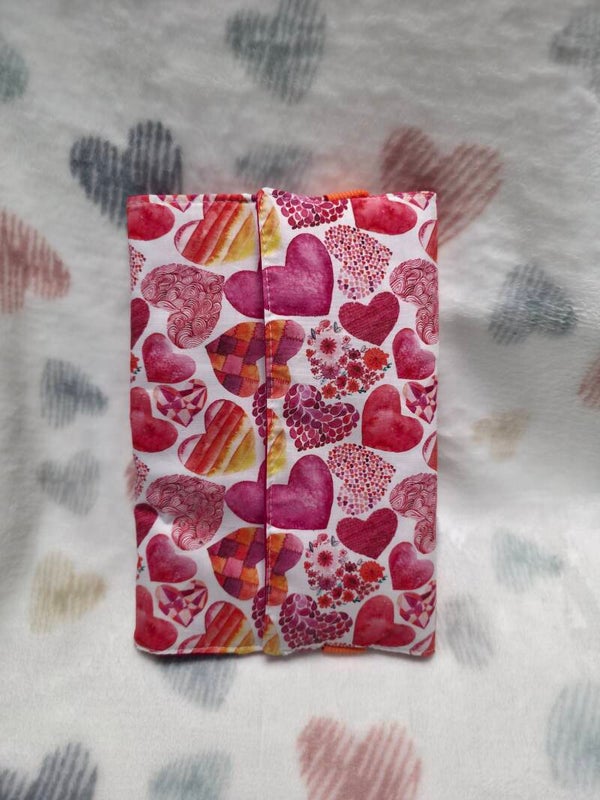 Protège livre version poche et son marque pages.