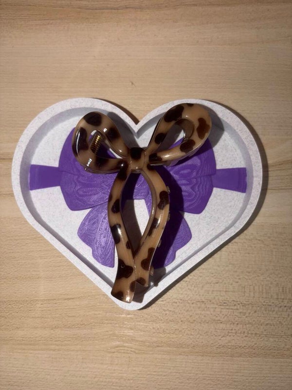 Blonde Tortoiseshell - Bow