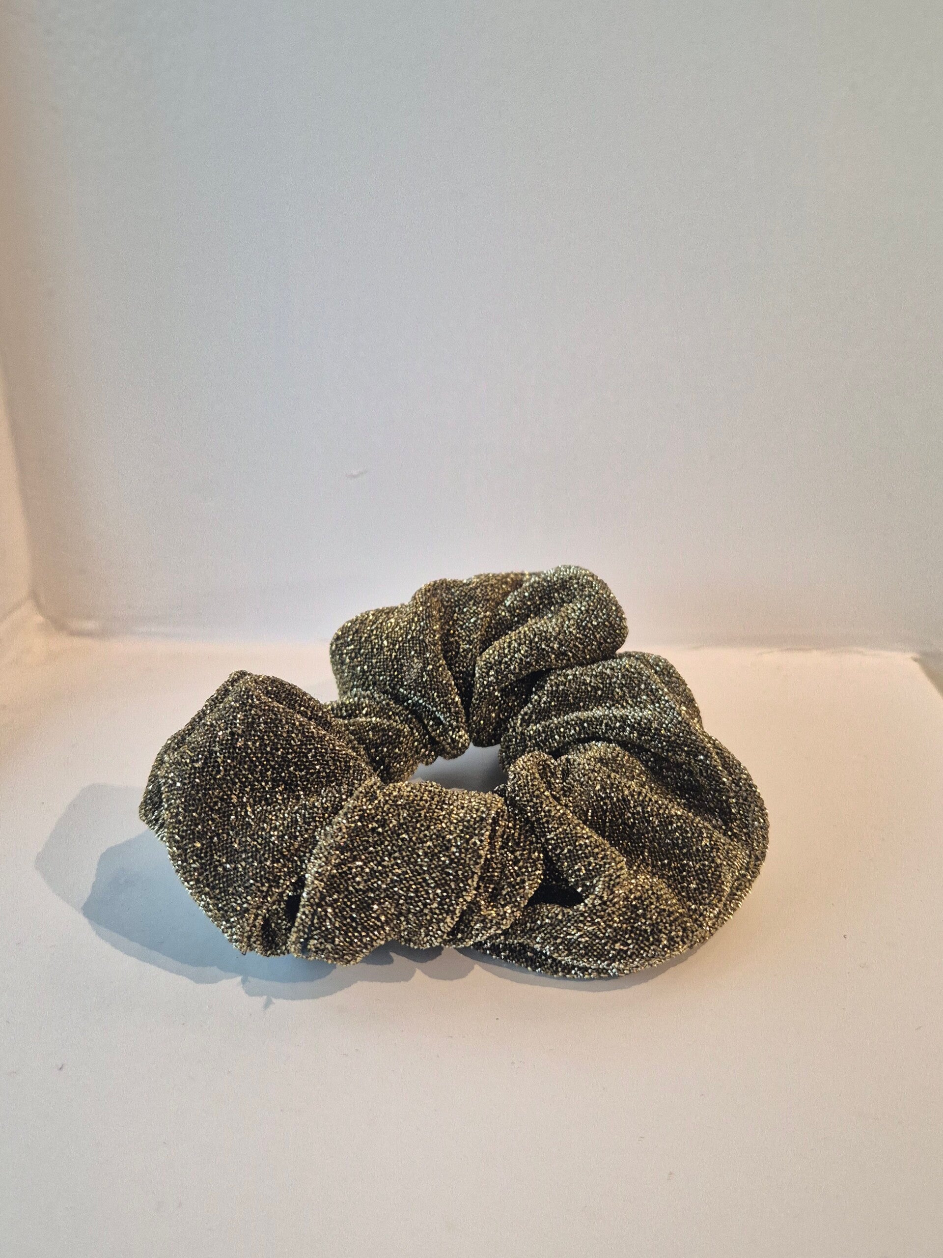 Scrunchie 'dark gold'
