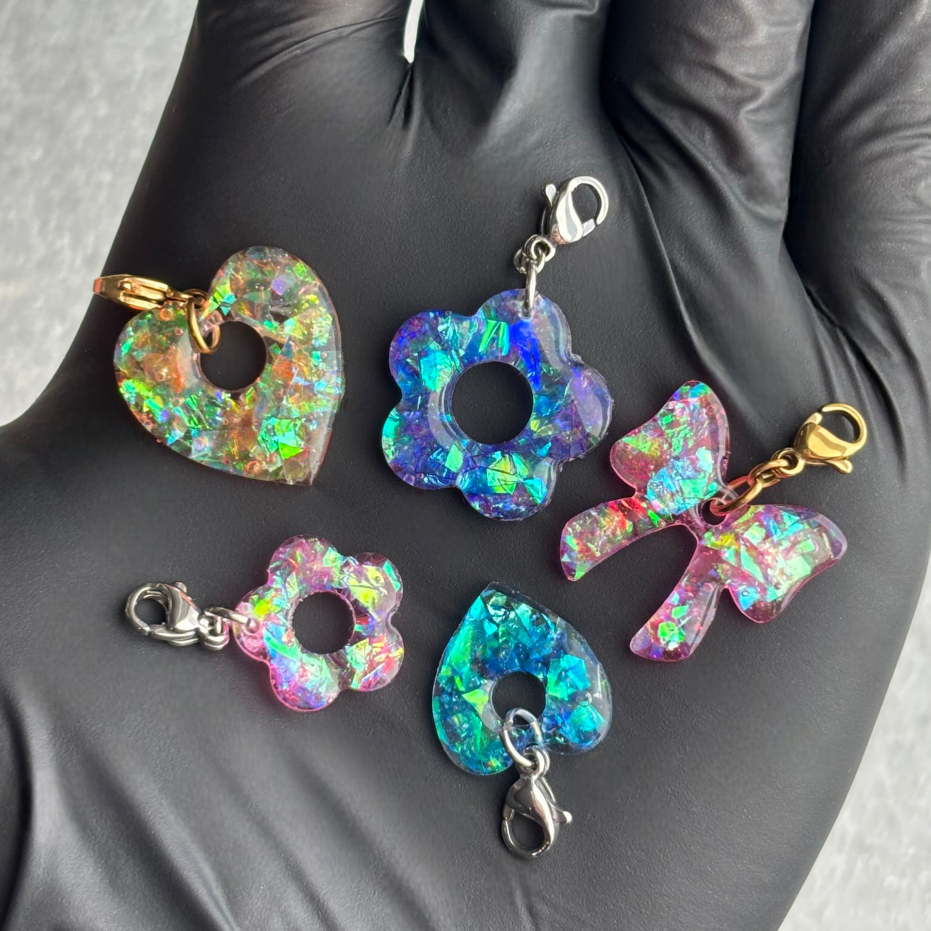 Breloques interchangeables feuilles holographiques