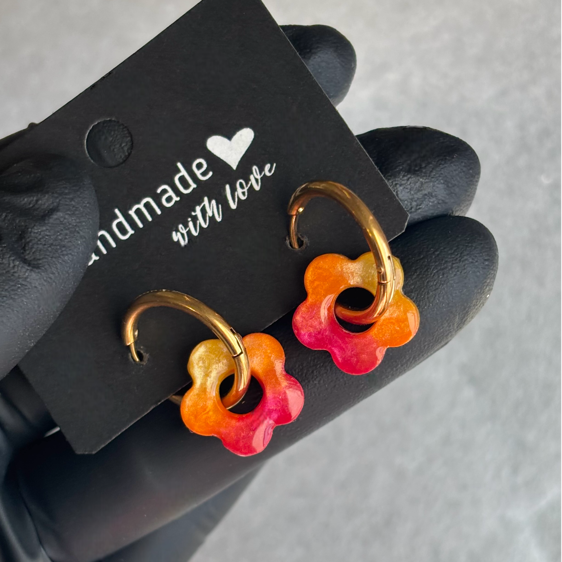 Créoles mini fleurs interchangeables tricolores