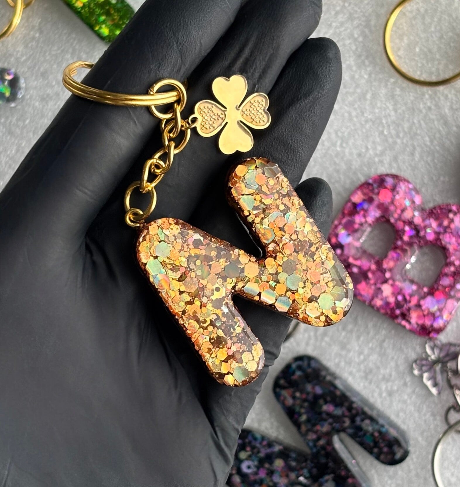 Porte-clefs lettre pailleté