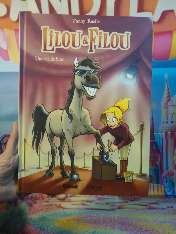 Lilou & Filou "Une vie de star"