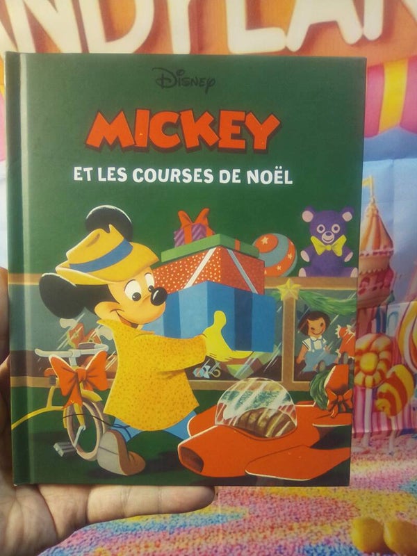Mickey et les courses de Noël