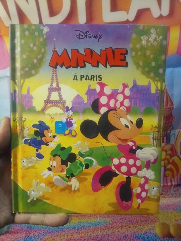 Minnie à Paris