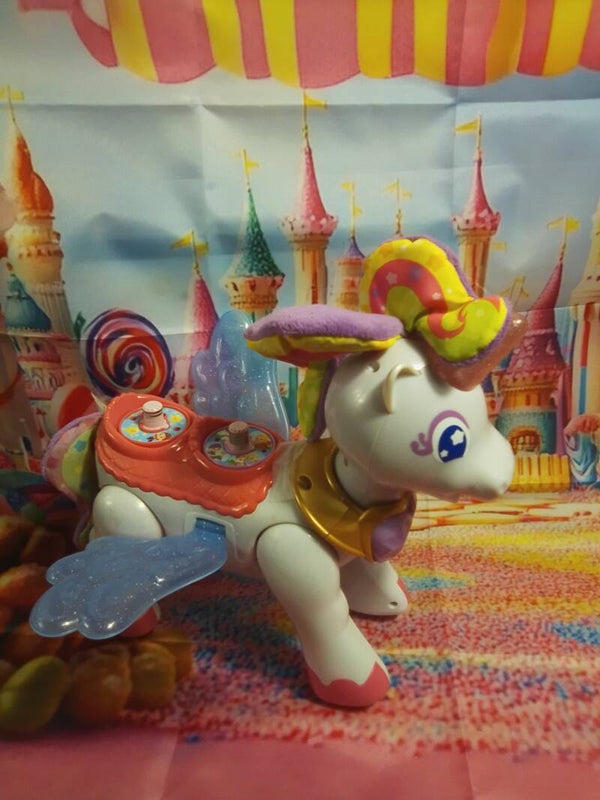 Azalée, la licorne arc-en-ciel enchantée "Tut tut copain"