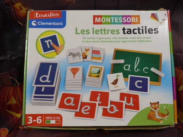 Les lettres tactiles