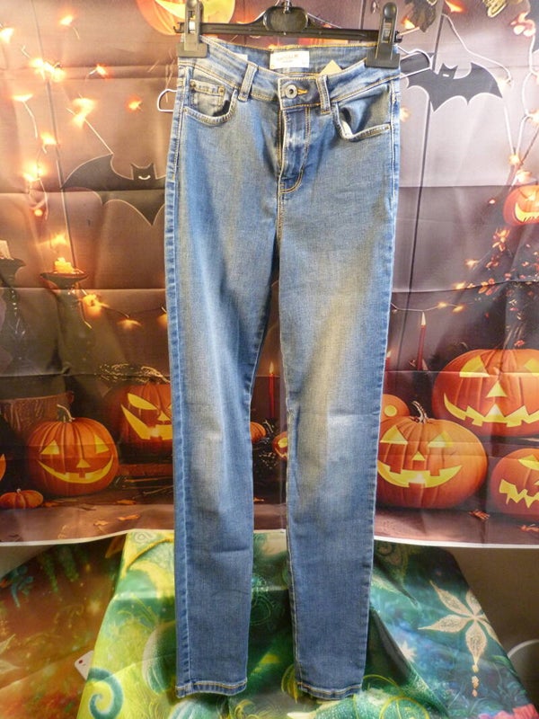 Jean