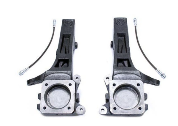 MAXTRAC -2005-2023 TOYOTA TACOMA 2WD (6 LUG) 4" MAXTRAC LIFT SPINDLES W/ EXTENDED BRAKE LINES - 706840