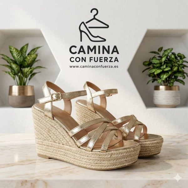Cuñas doradas de mujer