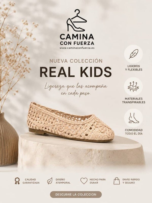 Manoletinas de niña caladas