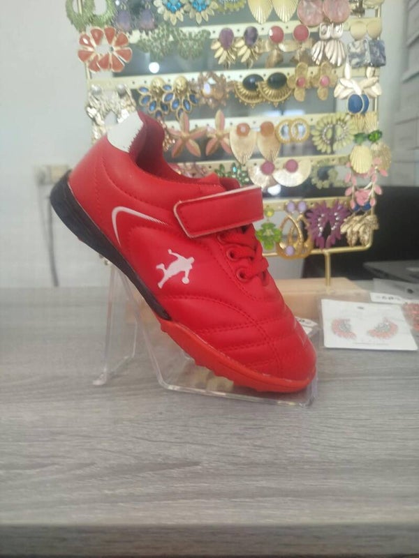 Deportes rojos de niño