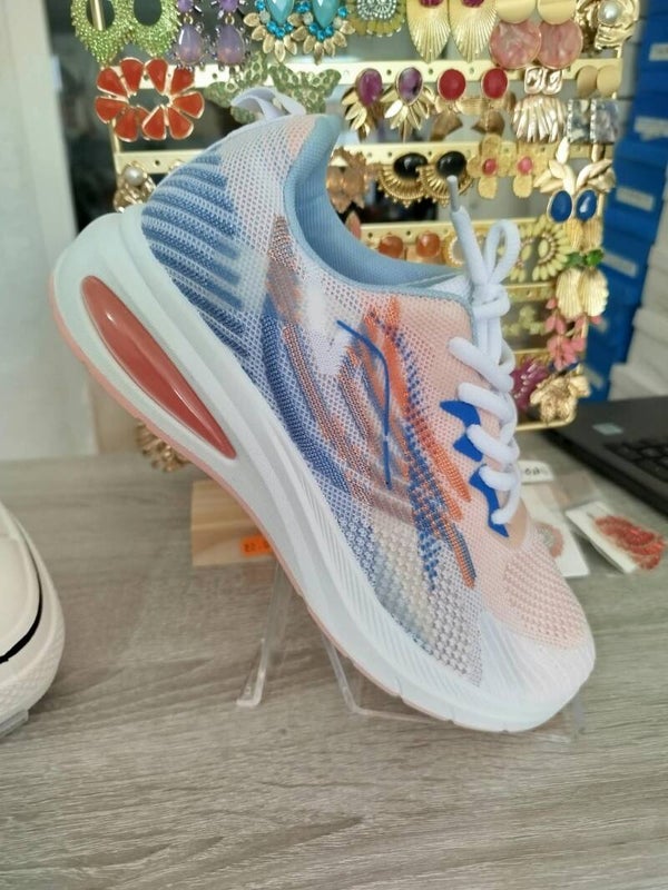 Zapatillas de deportes blancas con plantilla de gel