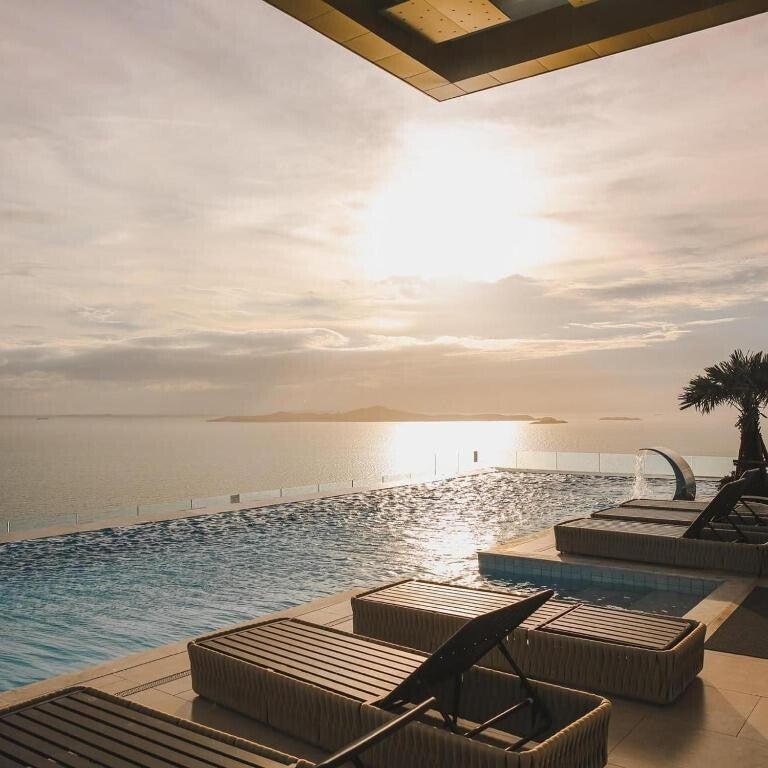 Pattaya sea view condo