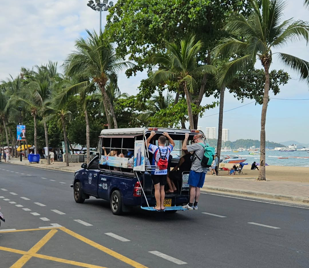 Pattaya baht bus
