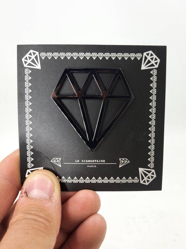 Grand pin's chromé noir