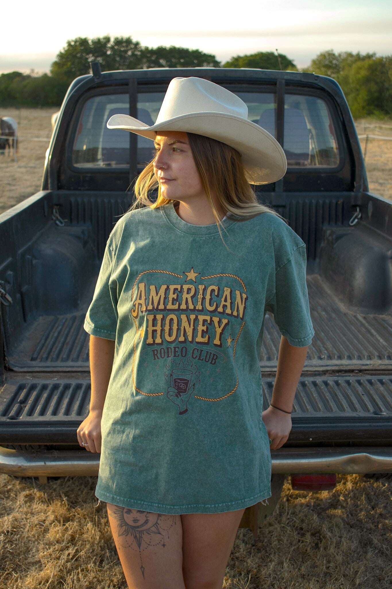 American Honey - Acid washed oversized T