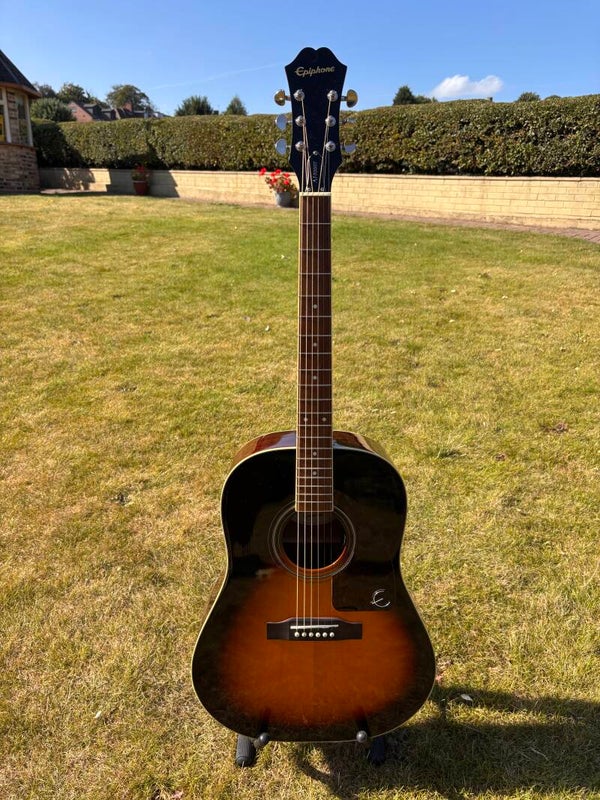 Epiphone AJ-220 ST/VS on board tuner pre owned Grade 1