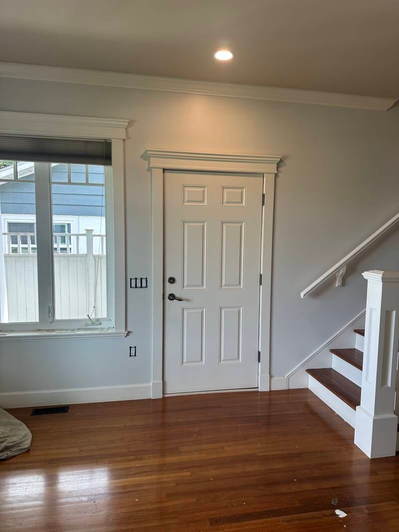 Professional interior painting in Vancouver with freshly painted walls and clean, crisp finishes