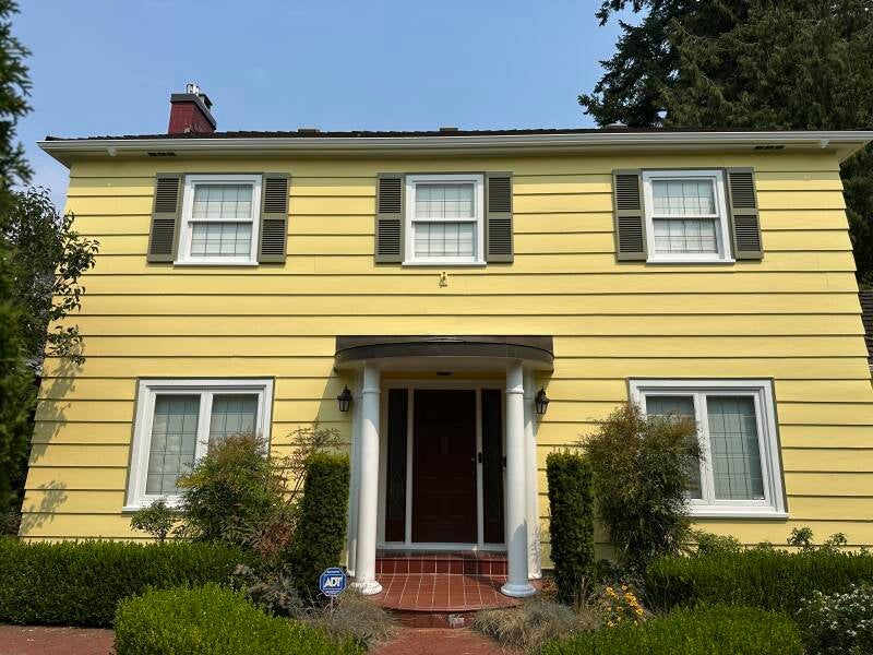 Newly painted residential home exterior in New Westminster BC
