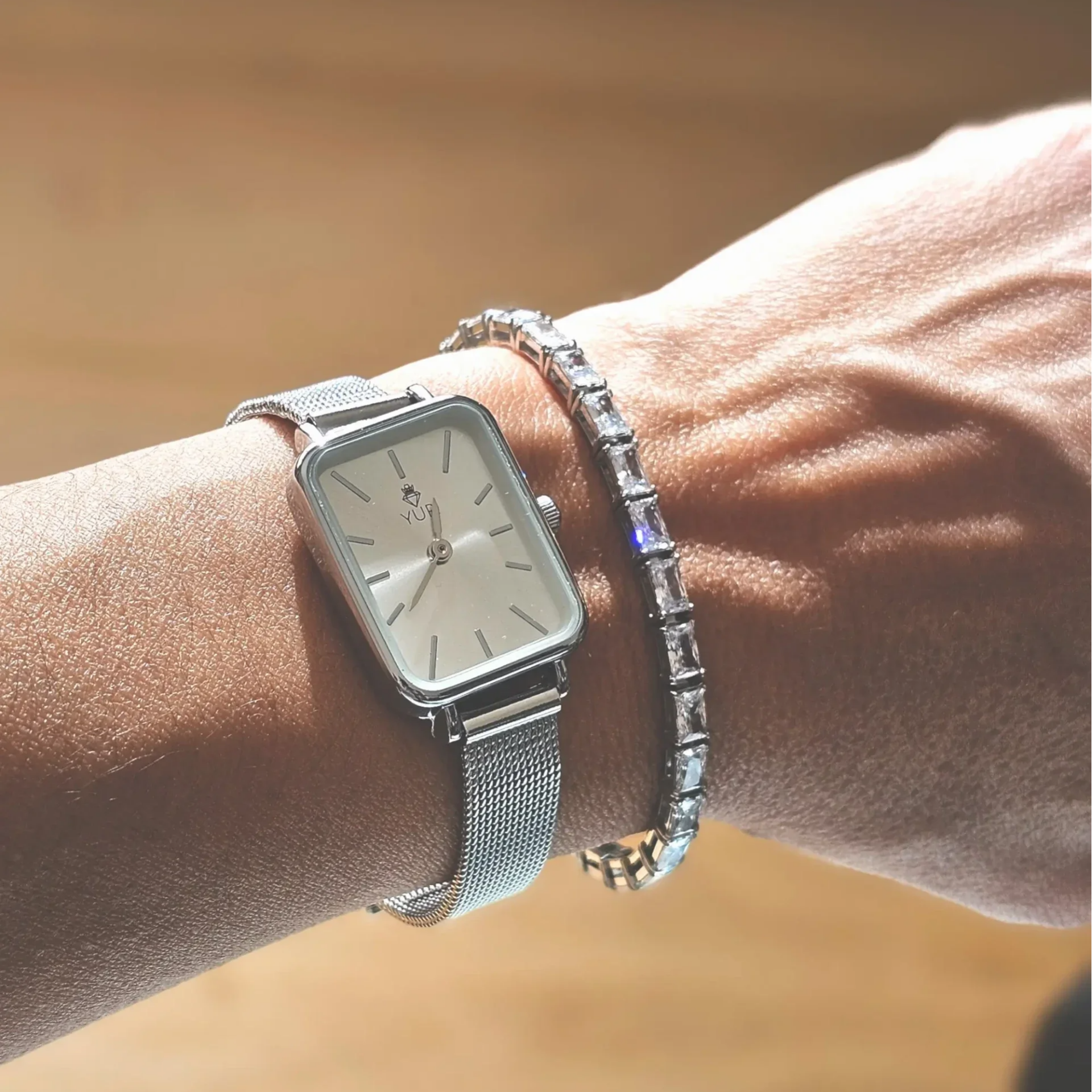 Ruby silver mesh