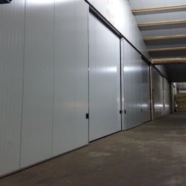schuifdeur-sandwichpaneel-handbediend-tuin-en-akkerbouw-deuren-voor-opslagloods3.jpg