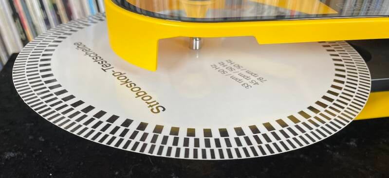 Stroboskopscheibe auf Plattenspieler Audio Technica Sound Burger AT-SB727