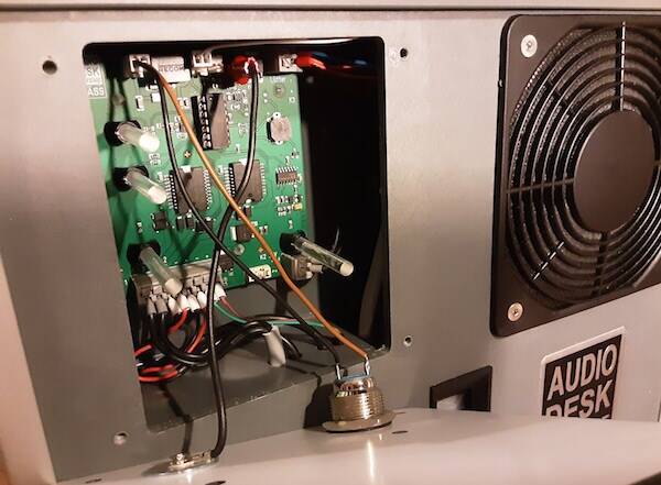 Innenleben des Vinyl Cleaner Pro X von unten betrachtet