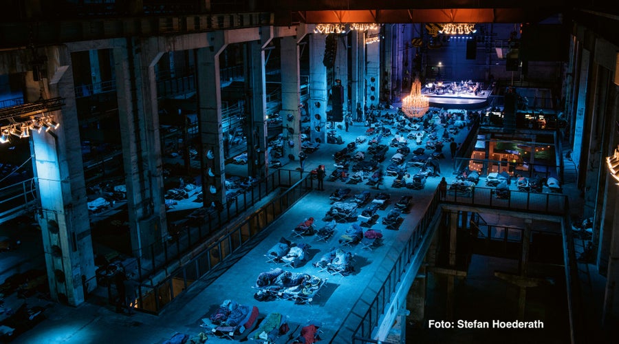 Die "Sleep"-Performance im Kraftwerk, Berlin | Foto: Stefan Höderath