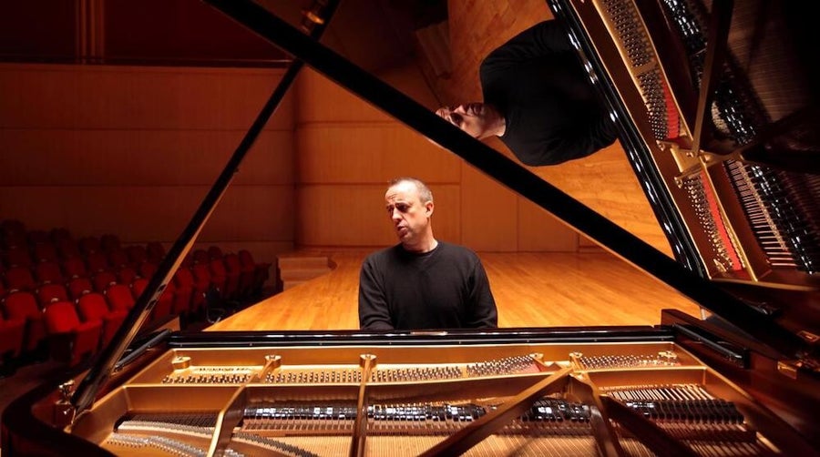 Wolfram Schmitt-Leonardy am Piano