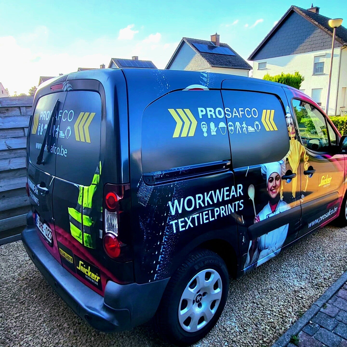 Logo en huisstijl in een consistente merkuitstraling