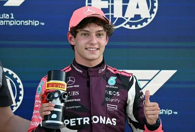 Kimi Antonelli with his sprint pole award in Miami 2025